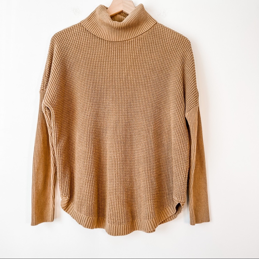 MICHAEL Michael Kors Curved Hem Turtleneck Knit Sweater Camel Tan Size Large